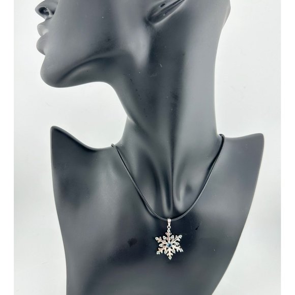 London Blue Topaz Fun and Festive Snowflake Necklace - Picture 11 of 13